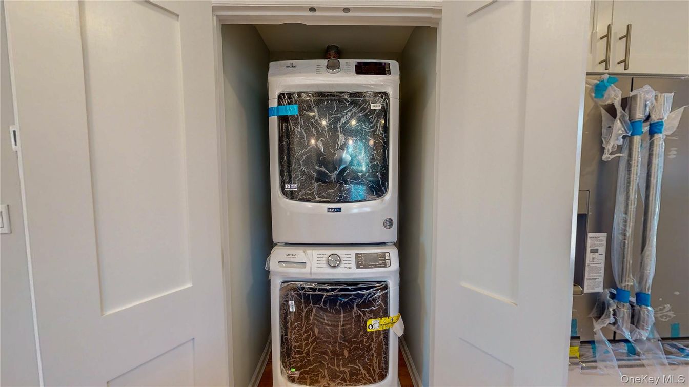 Interior, Utility Closets, Washer