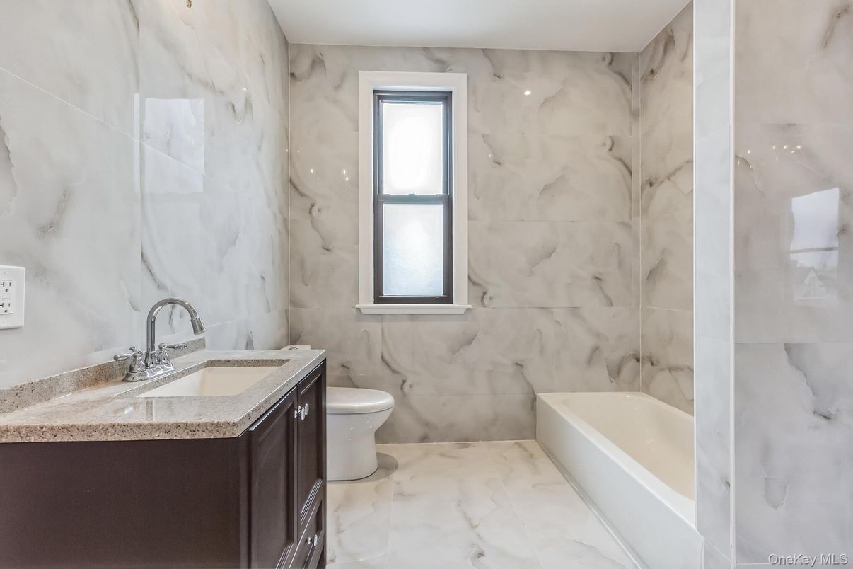 Bathroom, Interior, Marble, Marble Walls