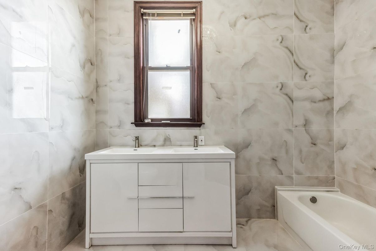 Bathroom, Interior, Marble Walls