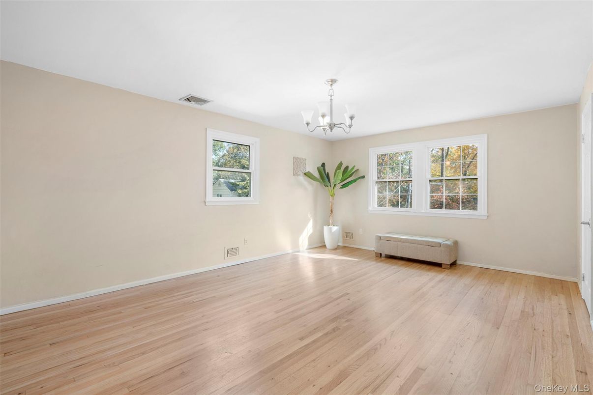 Chandelier, Empty room, Interior, Wood Texture Flooring