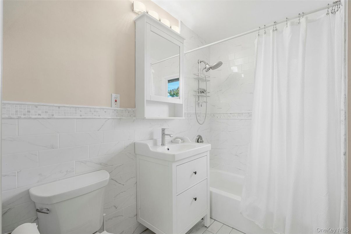 Bathroom, Interior, Marble Walls