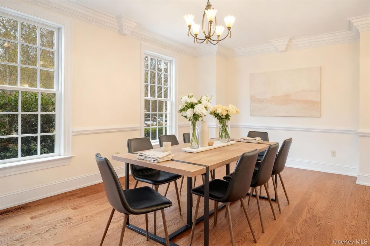 Chandelier, Dining room, Interior, Wood Texture Flooring