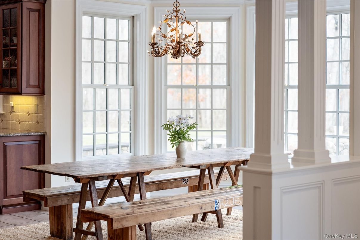 Chandelier, Dining room, Interior
