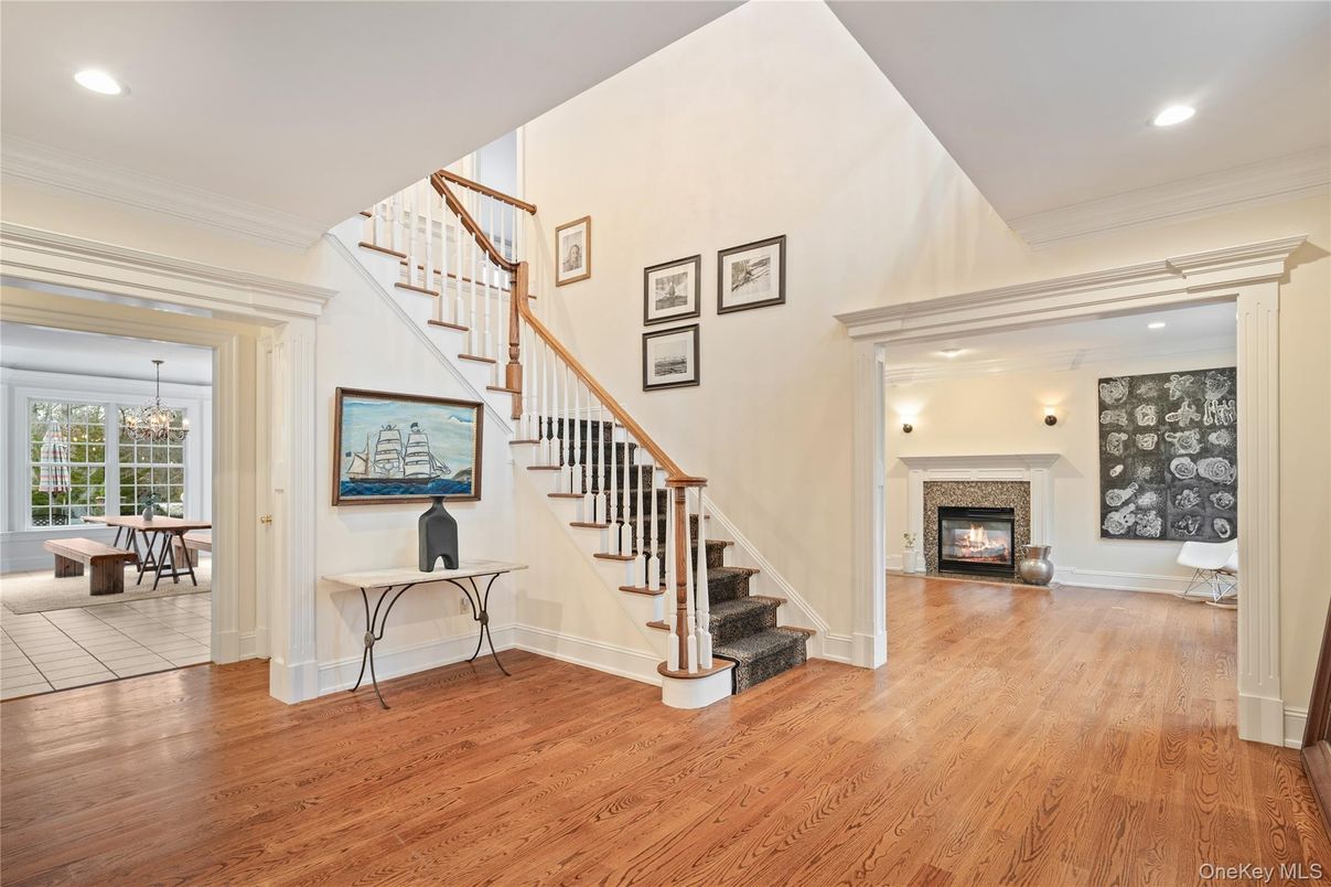 Chandelier, Dining room, Fireplace, Interior, Recessed Lighting, Wood Texture Flooring