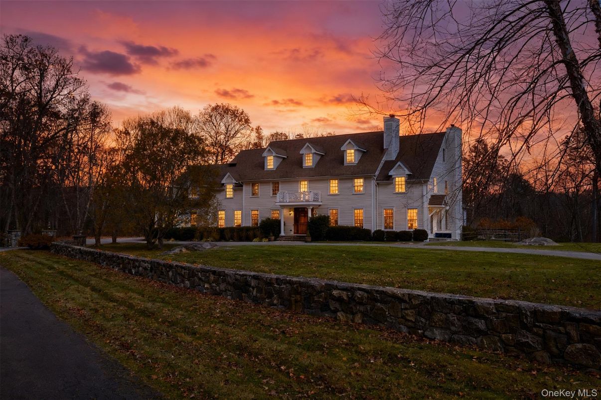 Backyard, Exterior, Facade, French Provincial