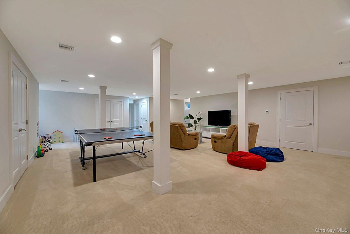 Game Room, Interior, Living room, Recessed Lighting