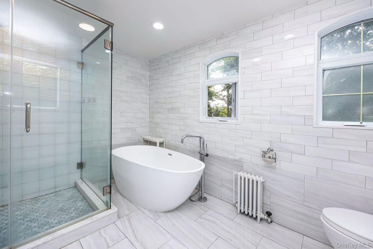 Bathroom, Free Standing Baths, Glass Shower, Interior, Recessed Lighting