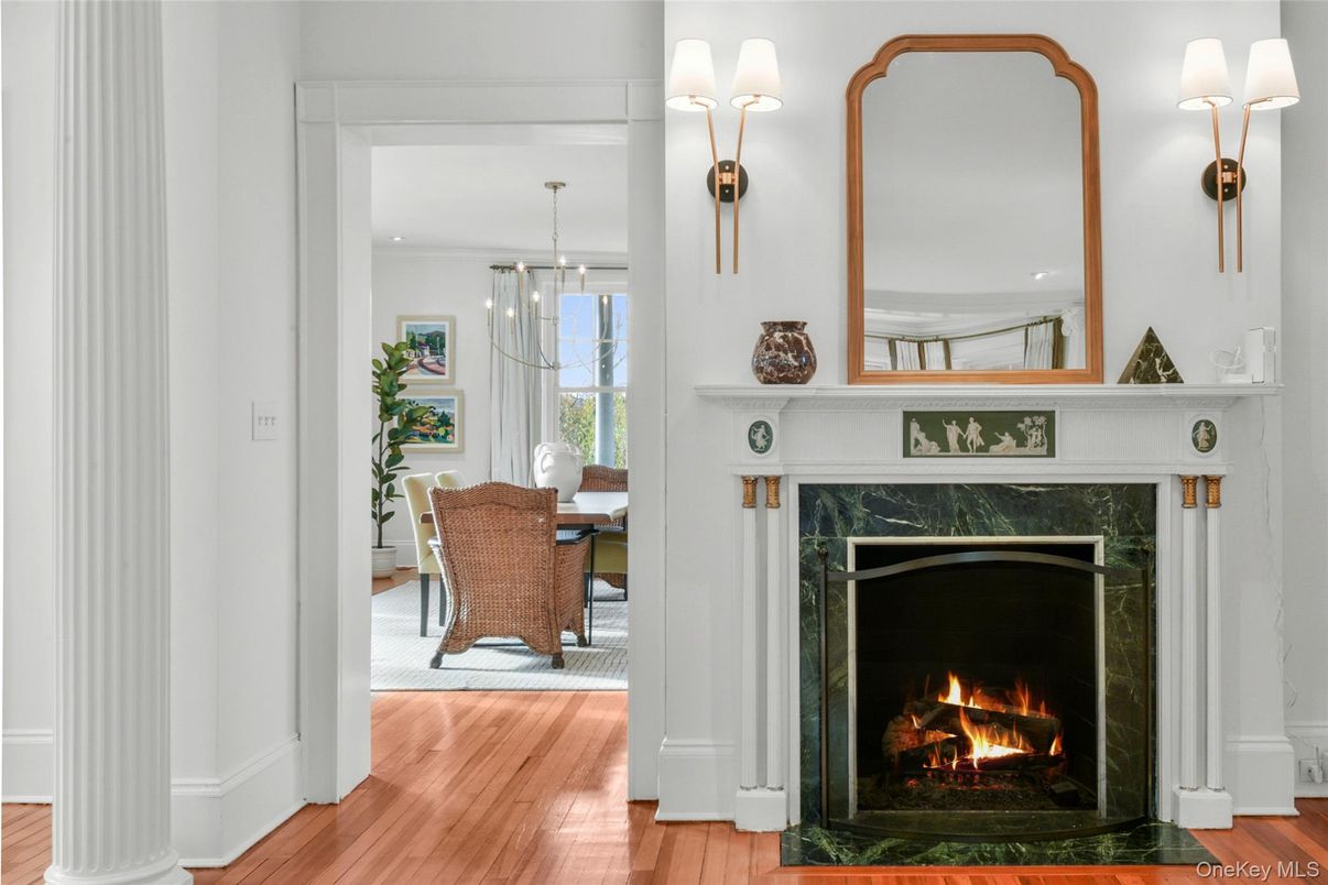 Chandelier, Dining room, Fireplace, Interior, Pendant Lights, Wood Texture Flooring