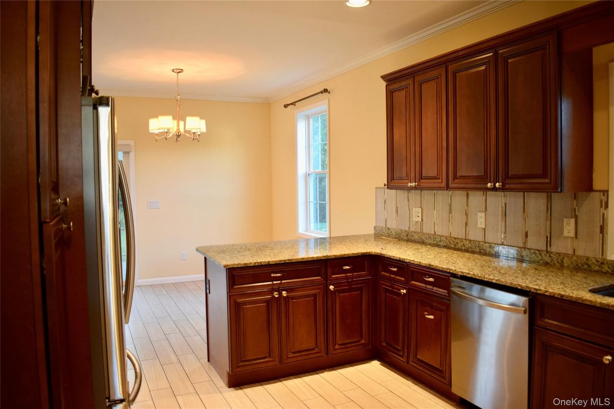 Chandelier, Interior, Kitchen, Recessed Lighting, Wood Texture Flooring