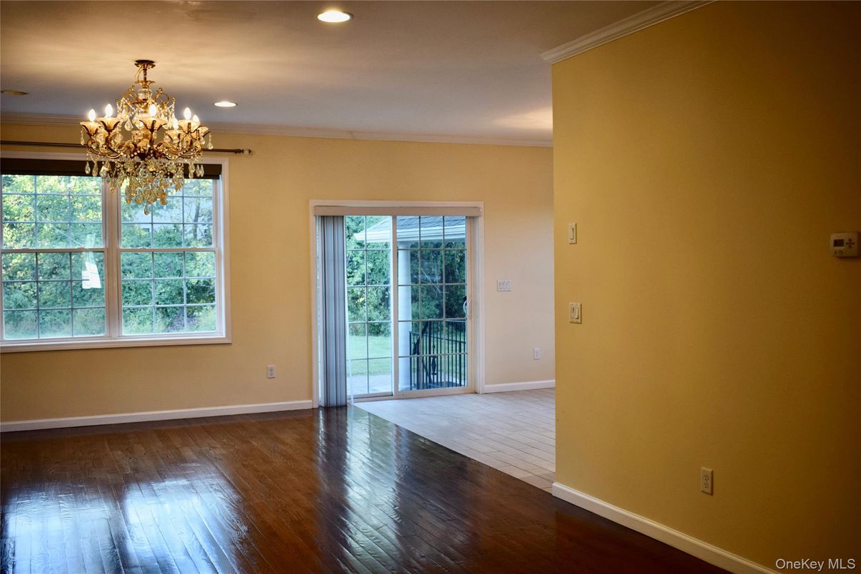 Chandelier, Empty room, Interior, Recessed Lighting, Wood Texture Flooring