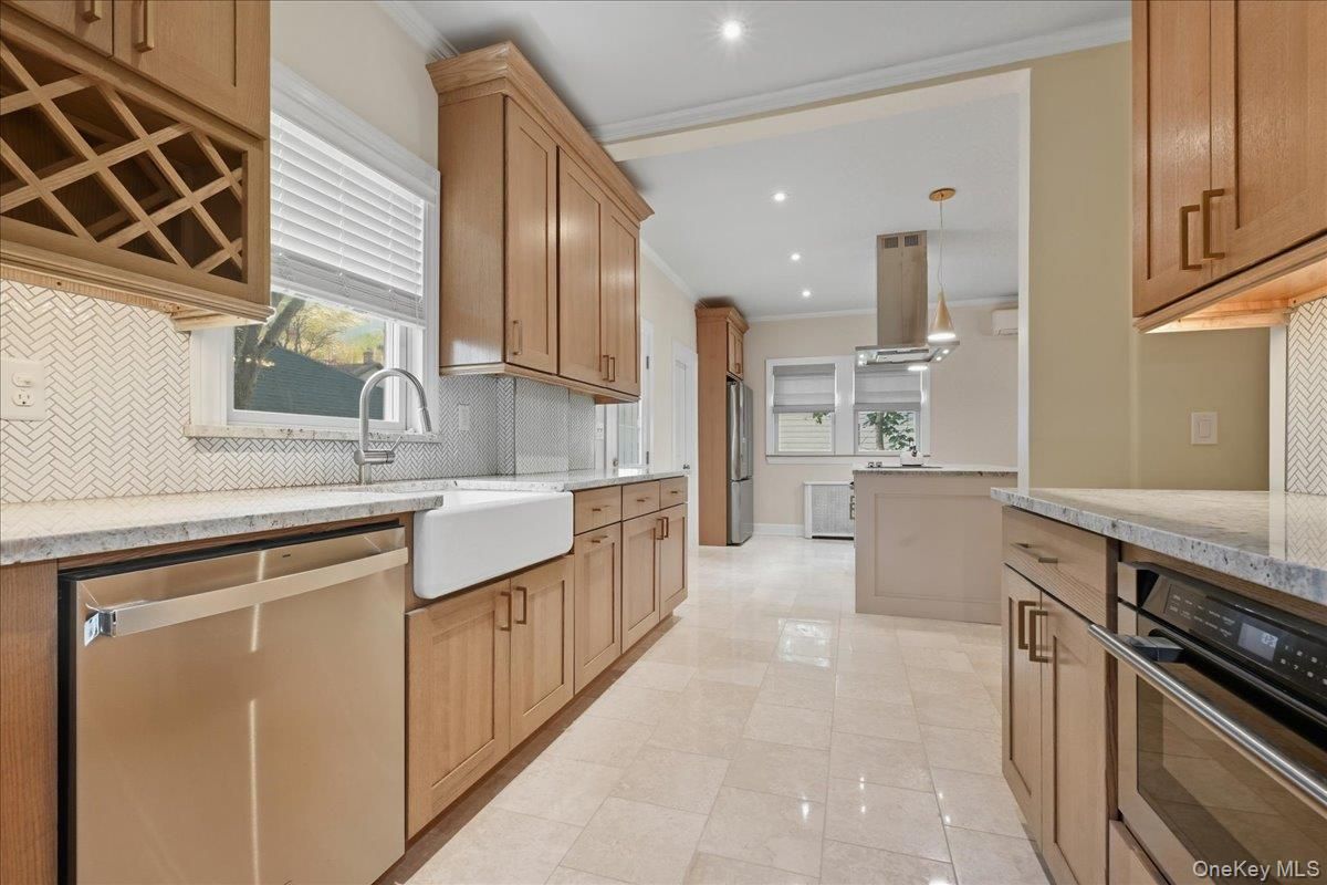 Interior, Kitchen, Pendant Lights, Recessed Lighting, Stainless Steel Appliances