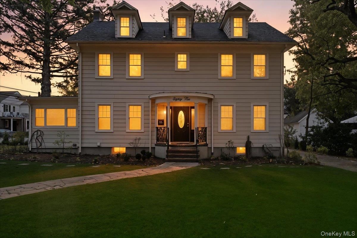 Exterior, Facade, Georgian