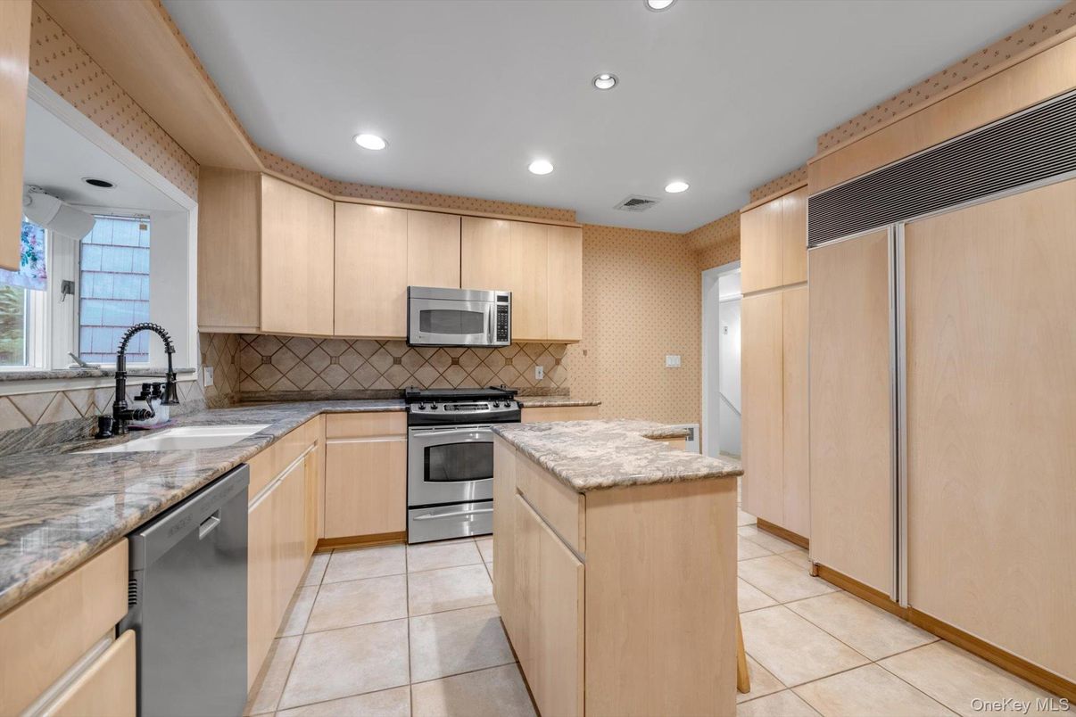 Interior, Kitchen, Recessed Lighting, Stainless Steel Appliances