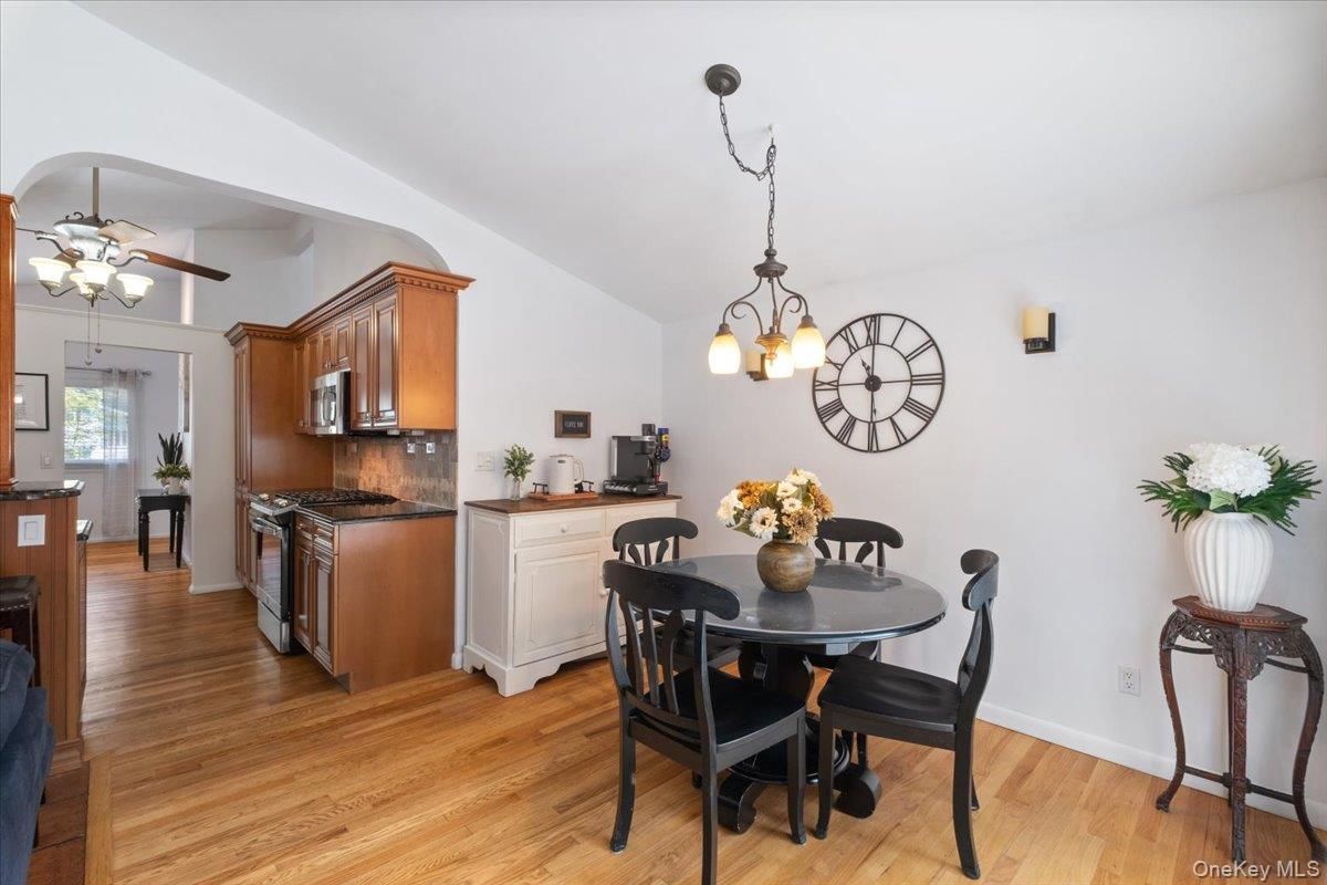 Chandelier, Dining room, Interior, Kitchen, Pendant Lights, Wood Texture Flooring