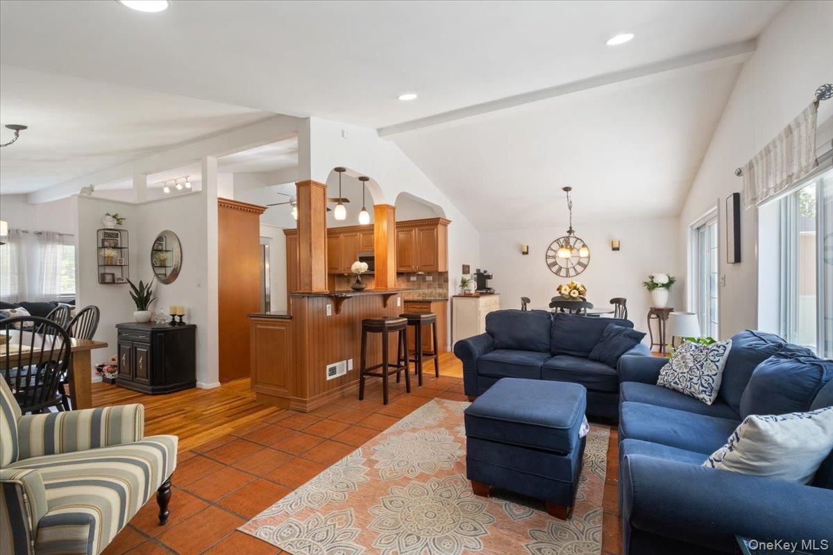 Chandelier, Dining room, Interior, Kitchen, Living room, Pendant Lights, Recessed Lighting