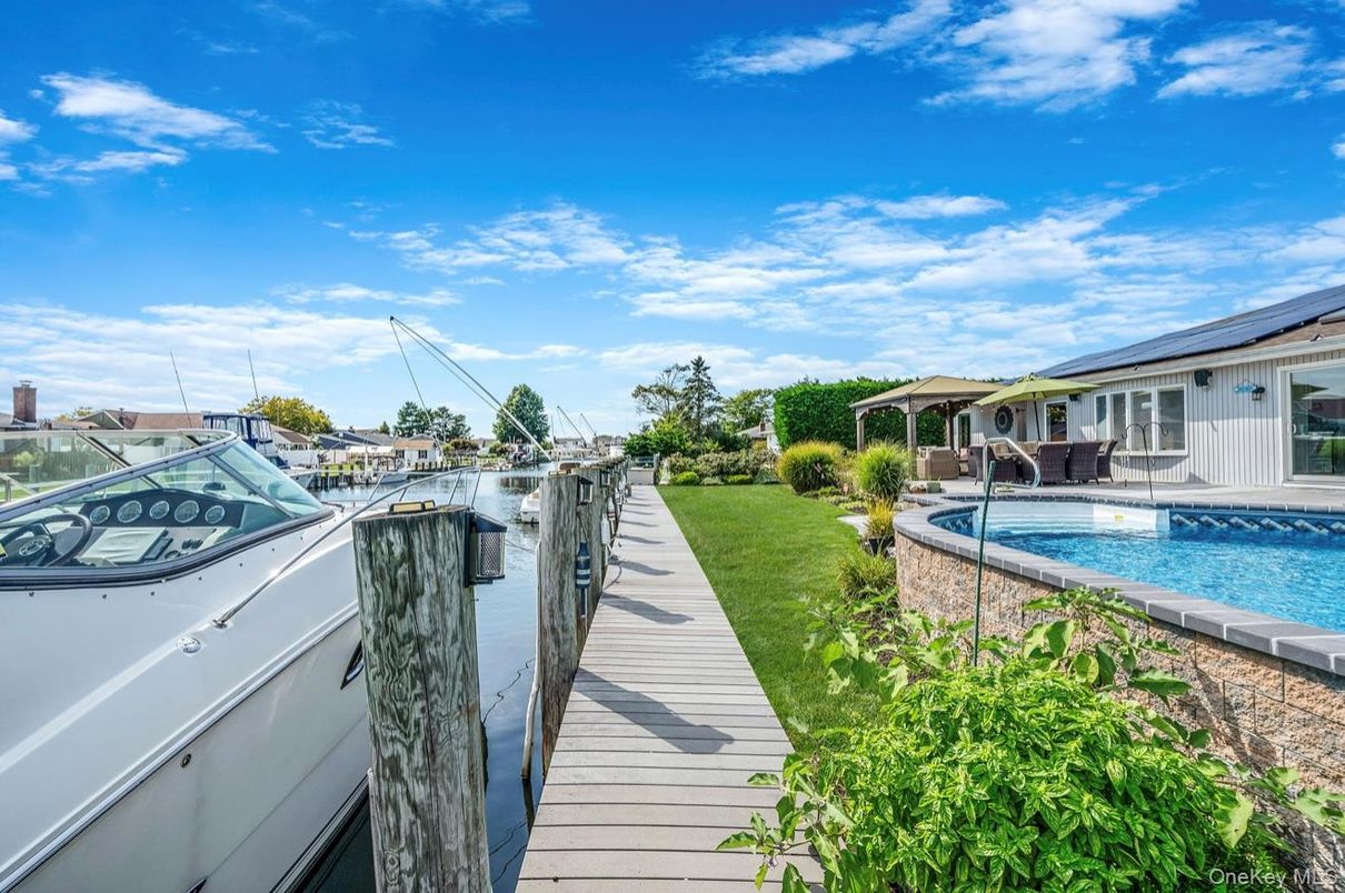 Exterior, Pool, Solar Panels