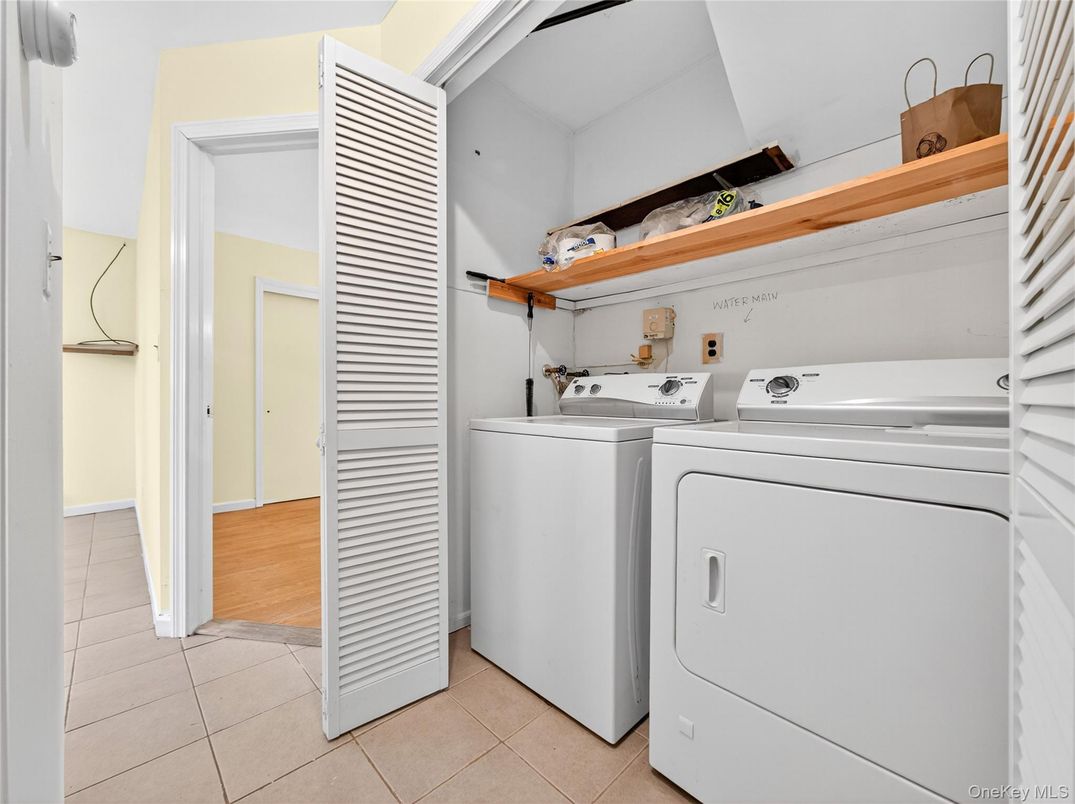 Interior, Utility Closets, Washer