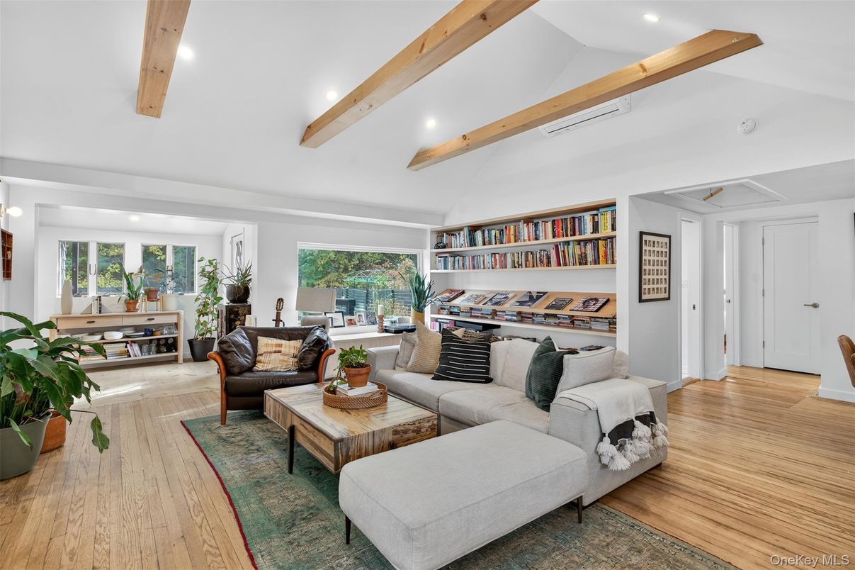 Interior, Living room, Recessed Lighting, Wooden Beams, Wood Texture Flooring