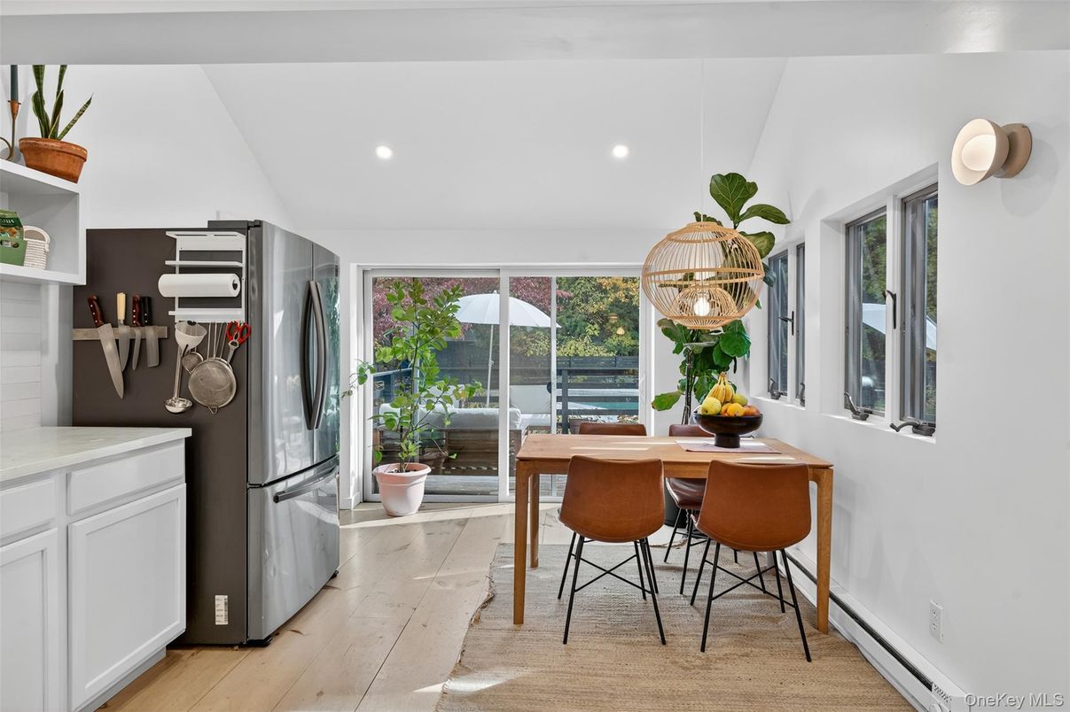 Dining room, Interior, Kitchen, Recessed Lighting, Wood Texture Flooring