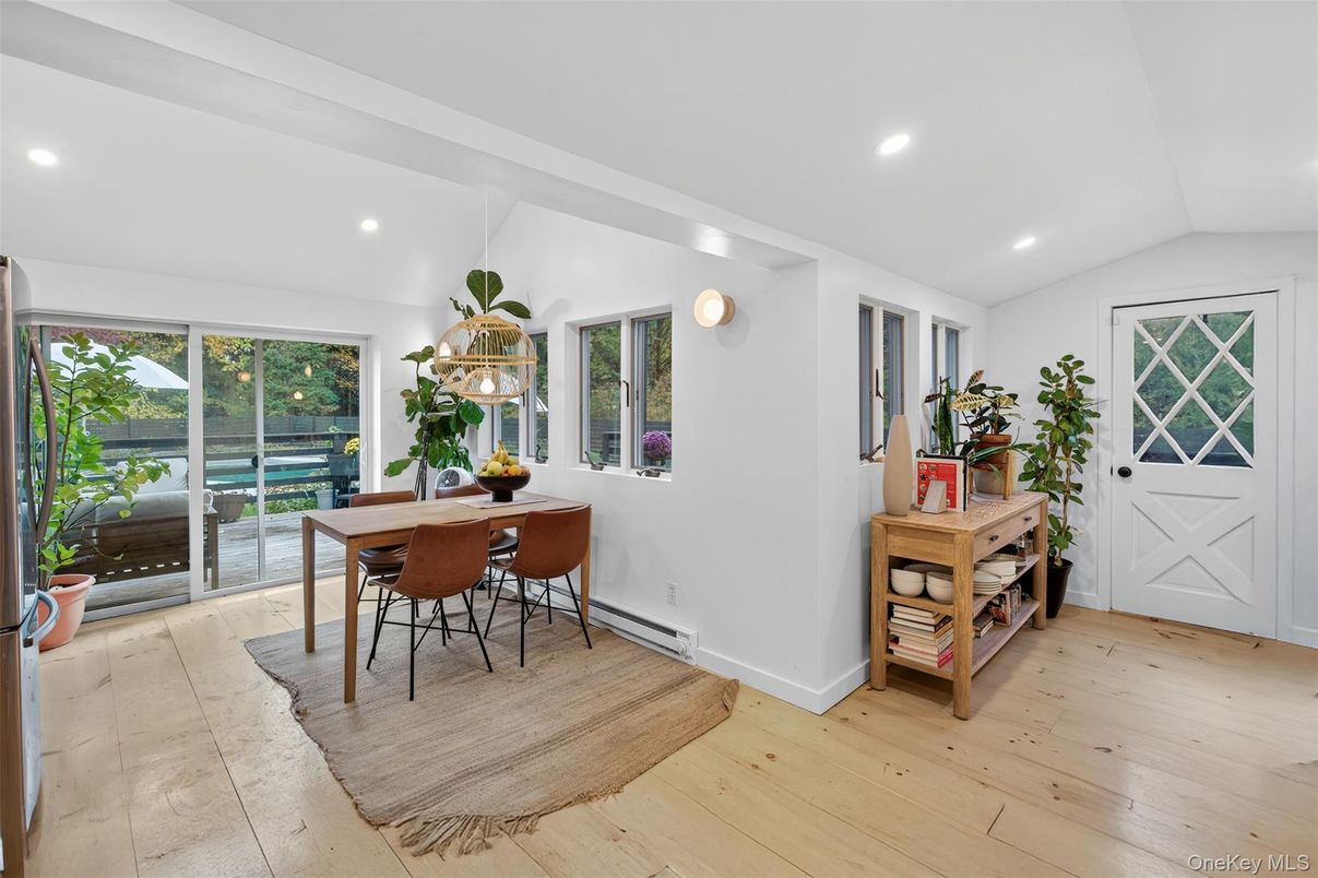 Dining room, Interior, Recessed Lighting, Wood Texture Flooring