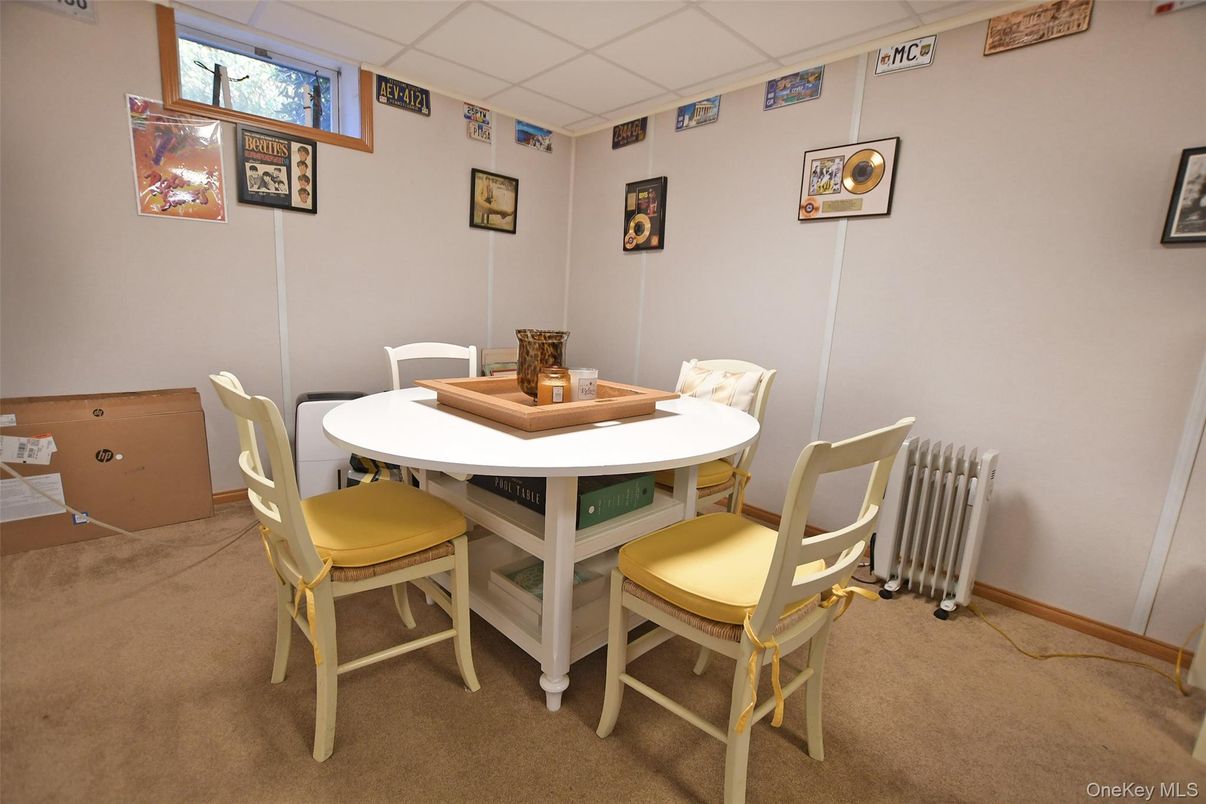 Dining room, Interior