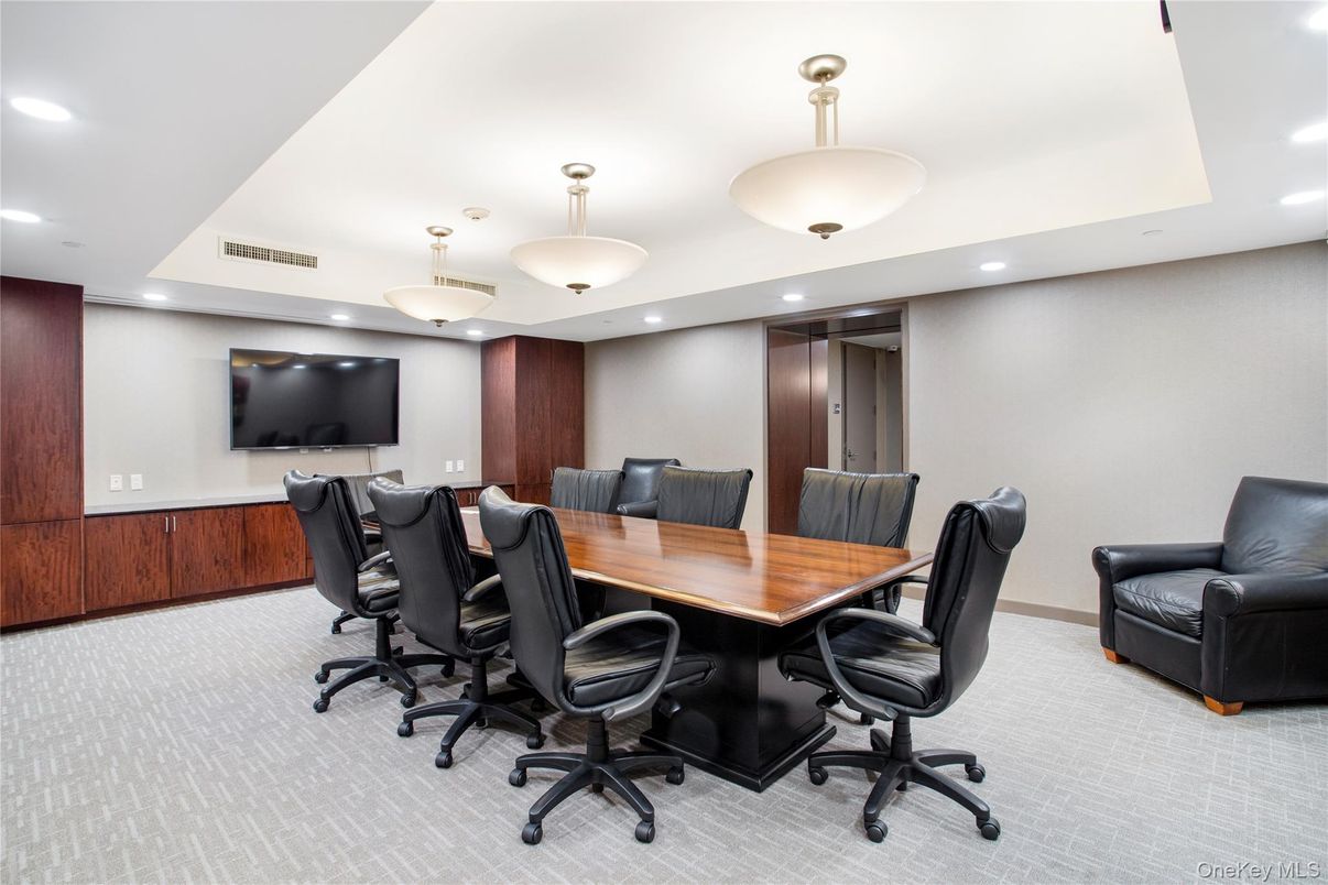 Dining room, Interior, Recessed Lighting