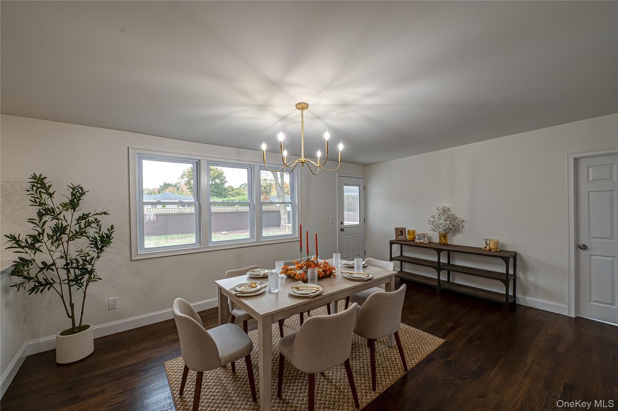 Chandelier, Dining room, Interior, Pendant Lights, Wood Texture Flooring