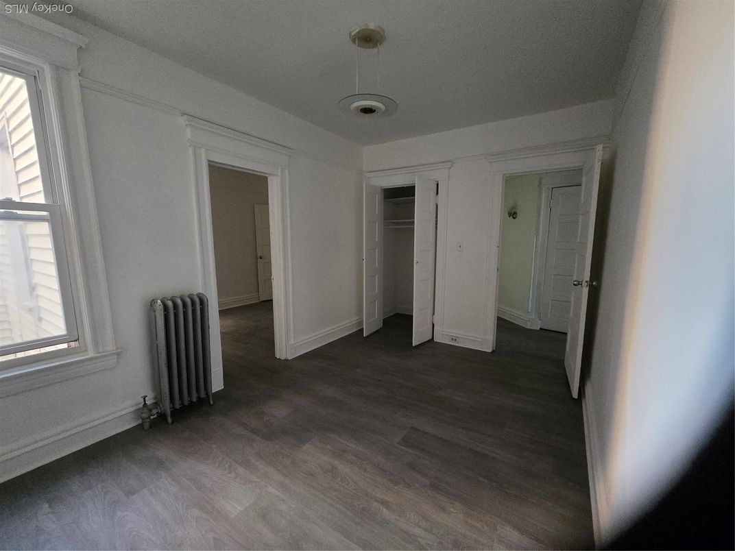 DE Listing image placeholder