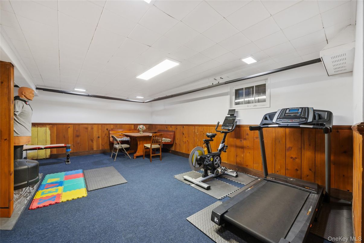 Dining room, Fitness Equipment, Interior, Recessed Lighting, Wooden Walls