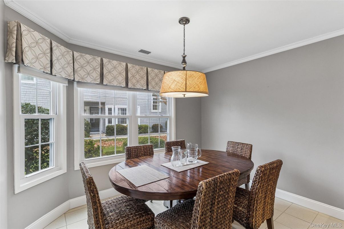 Dining room, Interior, Pendant Lights