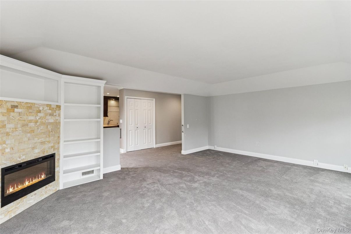 Empty room, Fireplace, Interior, Recessed Lighting