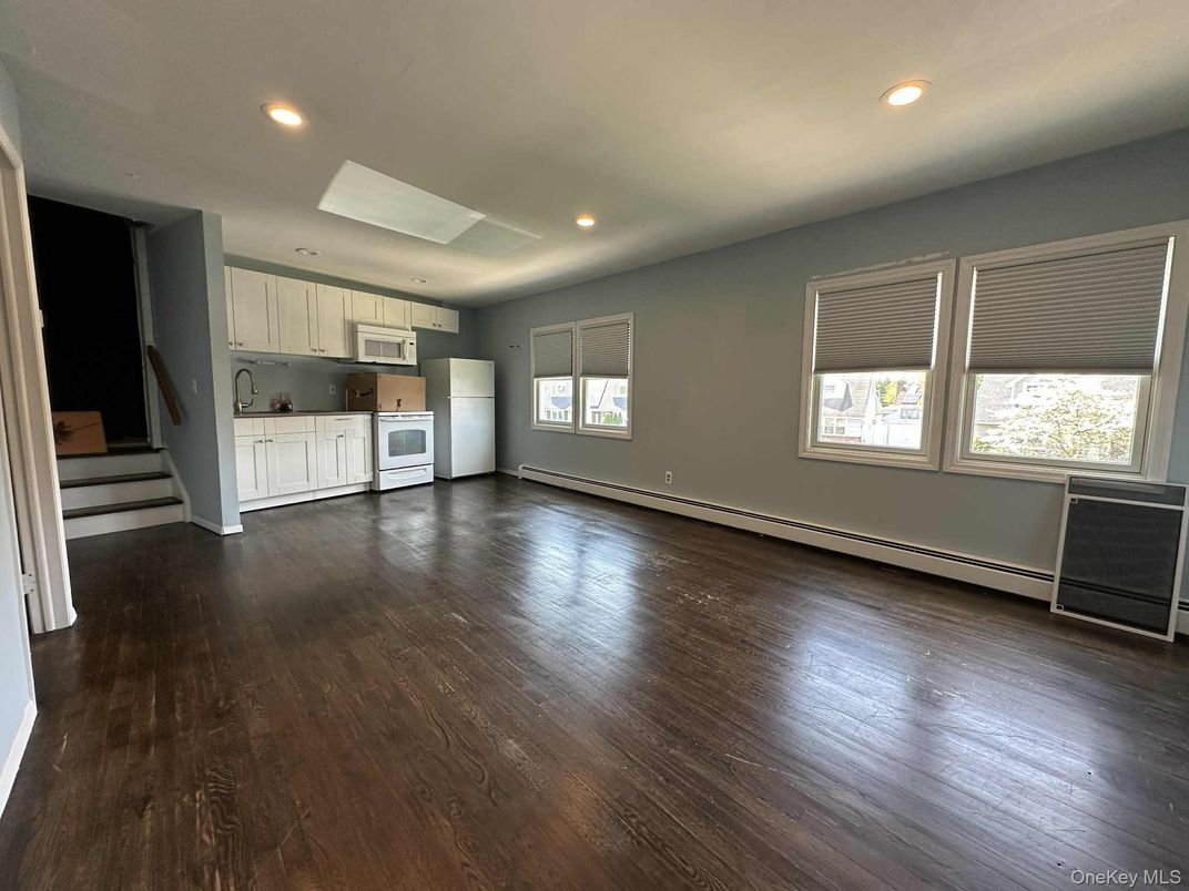 Empty room, Interior, Kitchen, Recessed Lighting, Wood Texture Flooring
