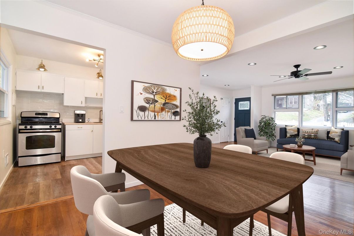 Dining room, Interior, Kitchen, Living room, Pendant Lights, Recessed Lighting, Stainless Steel Appliances, Wood Texture Flooring