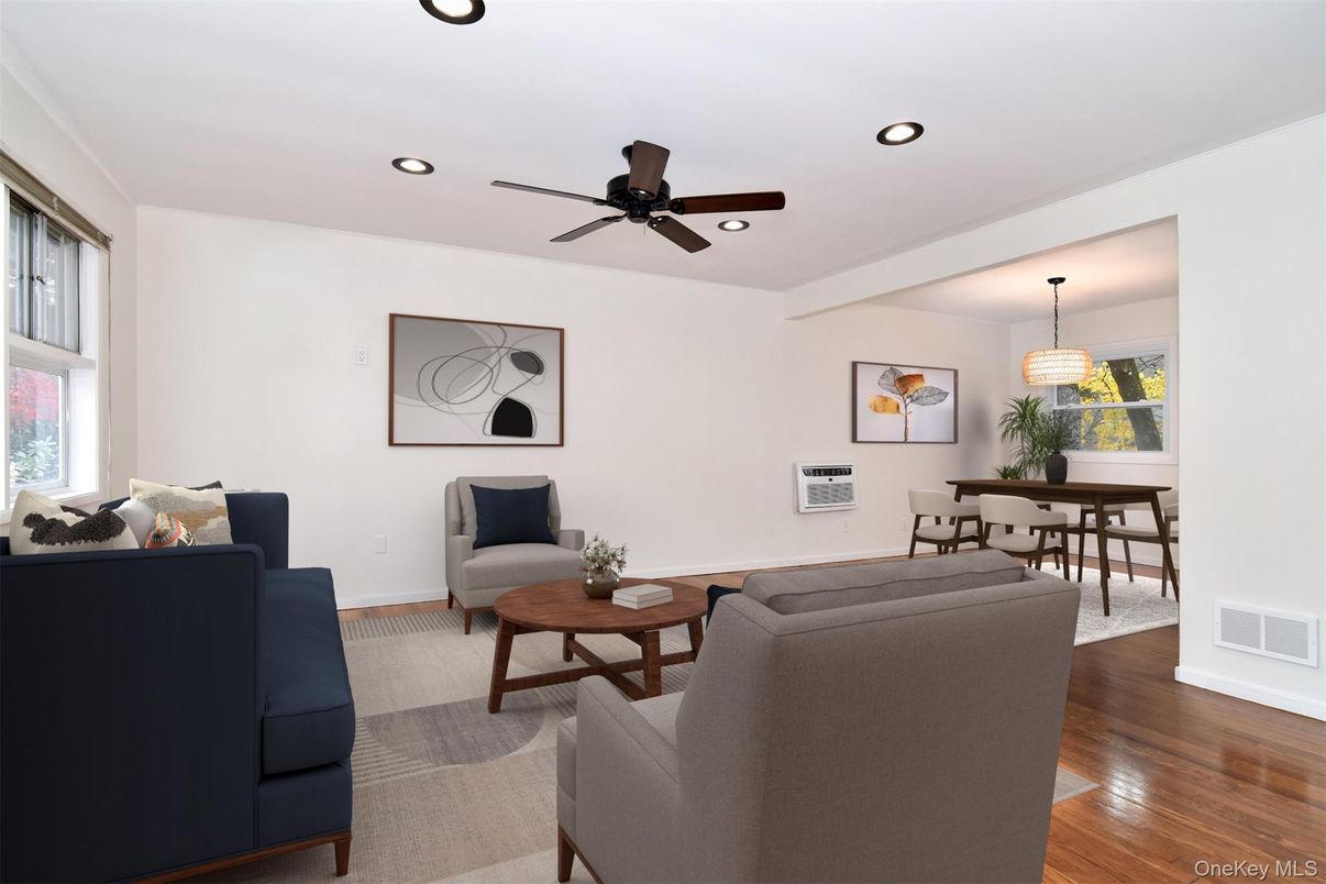 Dining room, Interior, Living room, Pendant Lights, Recessed Lighting, Wood Texture Flooring