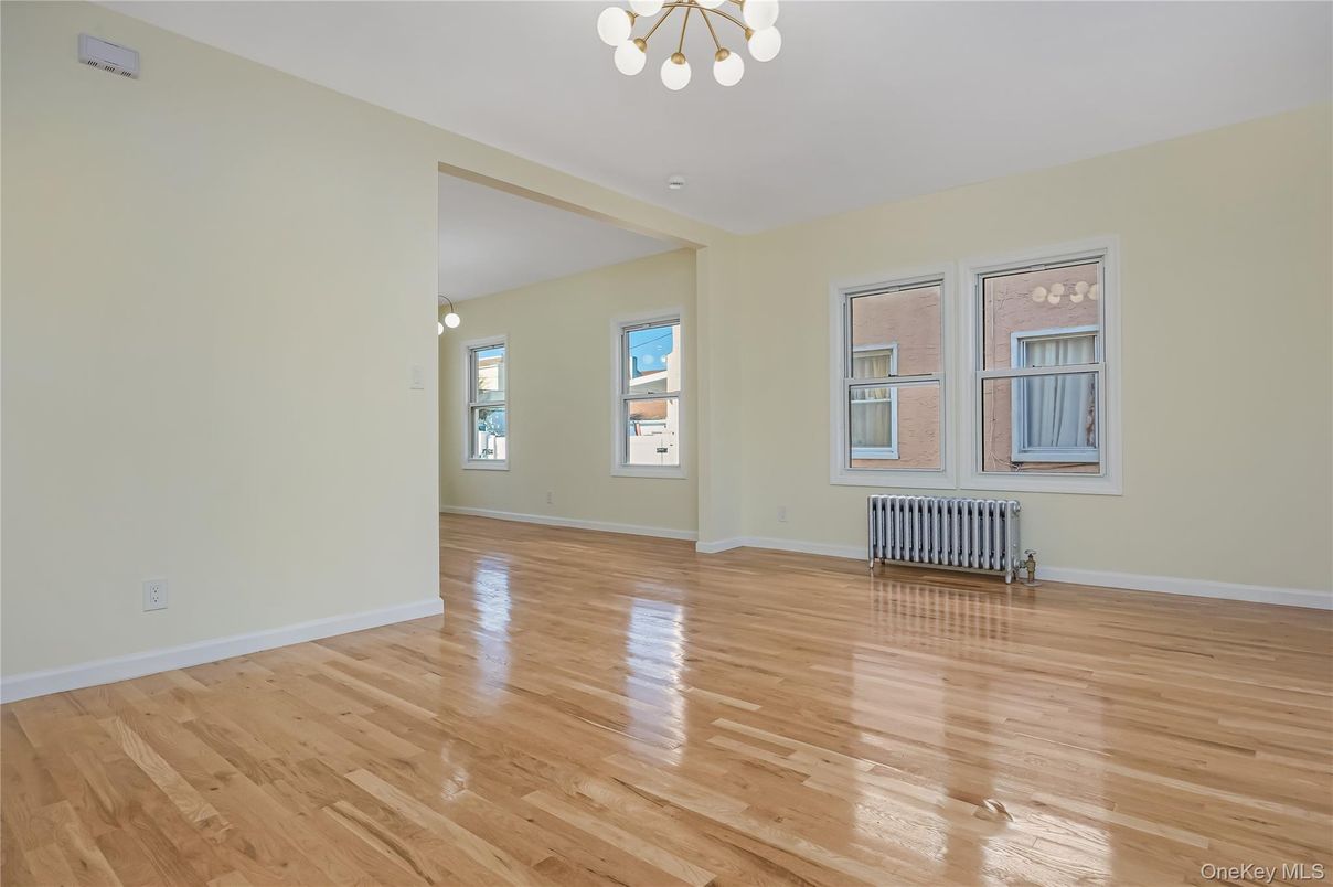 Empty room, Interior, Pendant Lights, Wood Texture Flooring