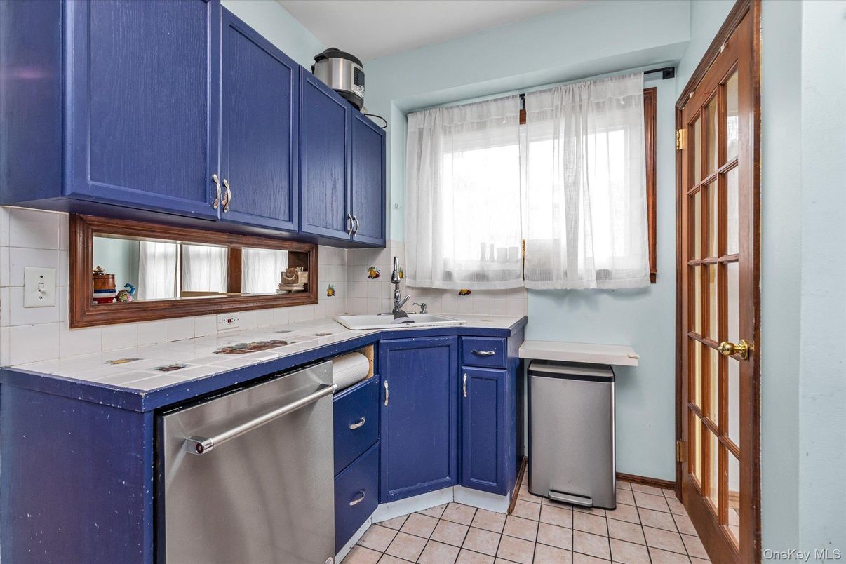 Interior, Kitchen, Stainless Steel Appliances, Tile Countertops