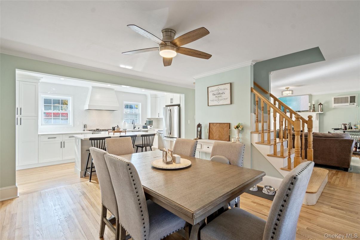 Dining room, Interior, Kitchen, Living room, Stainless Steel Appliances, Wood Texture Flooring