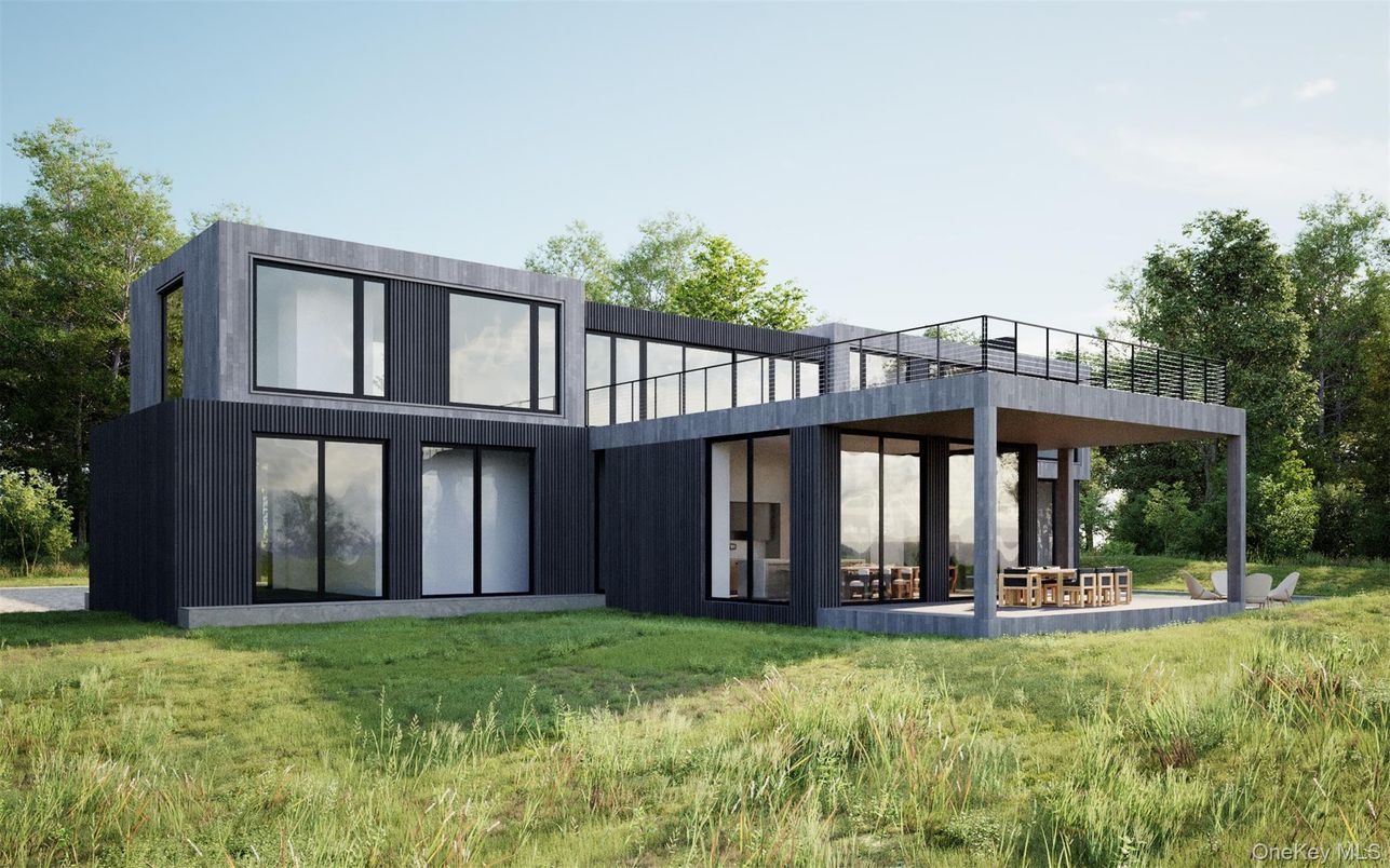 Backyard, Exterior, Facade, Modern