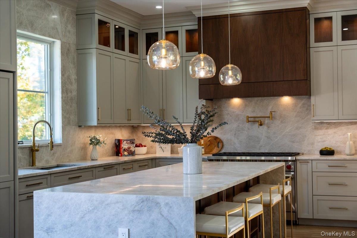 Interior, Kitchen, Pendant Lights, Recessed Lighting, Stainless Steel Appliances