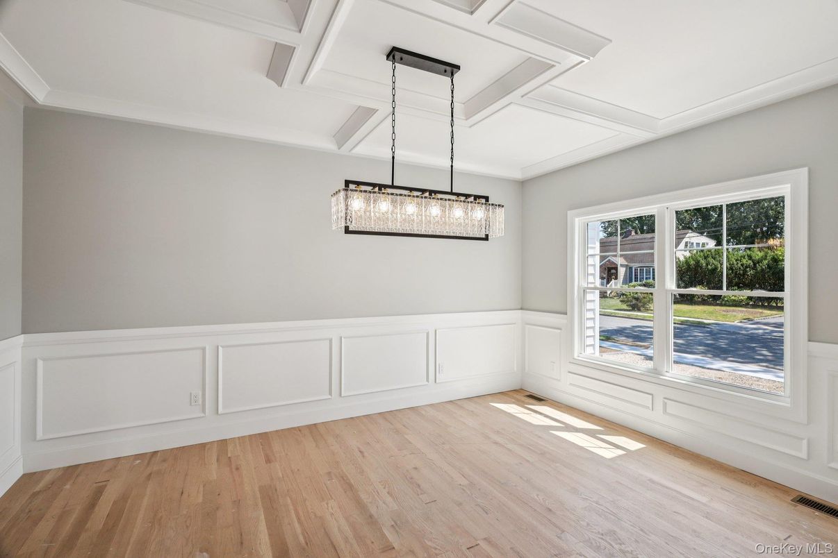 Empty room, Interior, Pendant Lights, Wood Texture Flooring