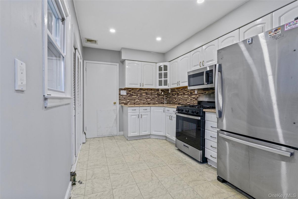 Interior, Kitchen, Marble, Recessed Lighting
