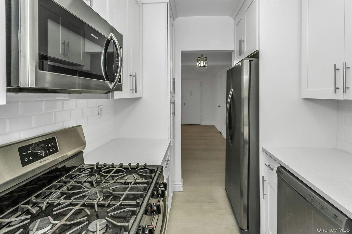 Interior, Kitchen, Stainless Steel Appliances