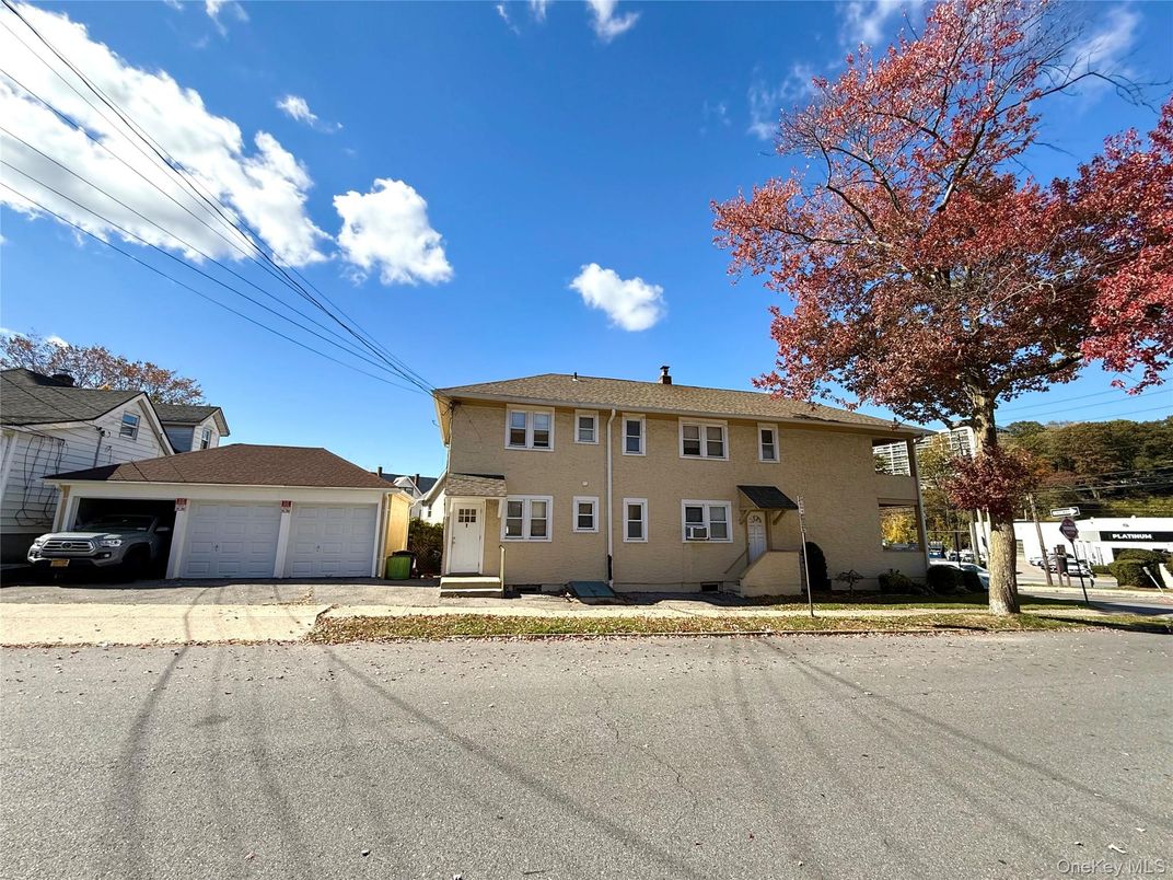 Detached Garage, Exterior
