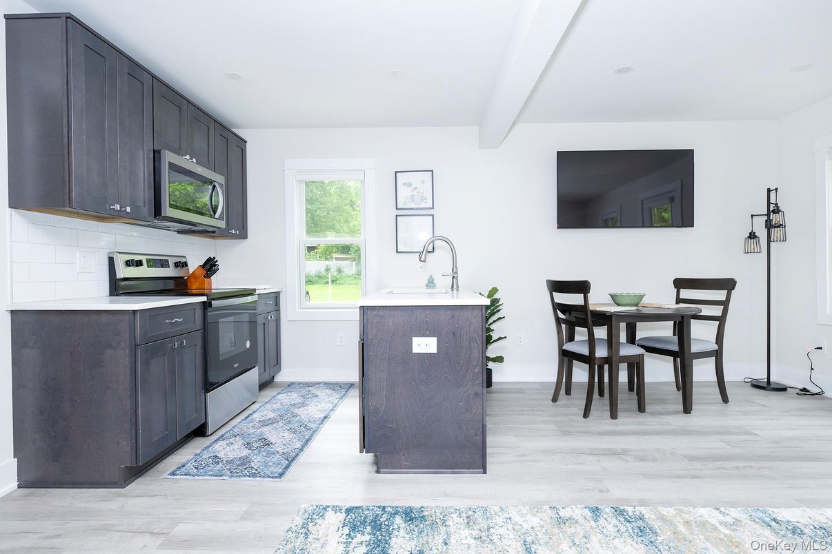 Dining room, Interior, Kitchen, Recessed Lighting, Wood Texture Flooring