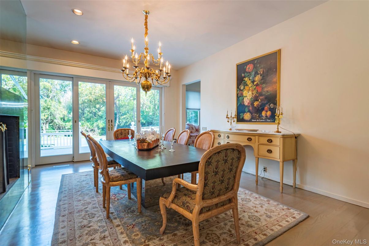 Chandelier, Dining room, Interior, Recessed Lighting, Wood Texture Flooring