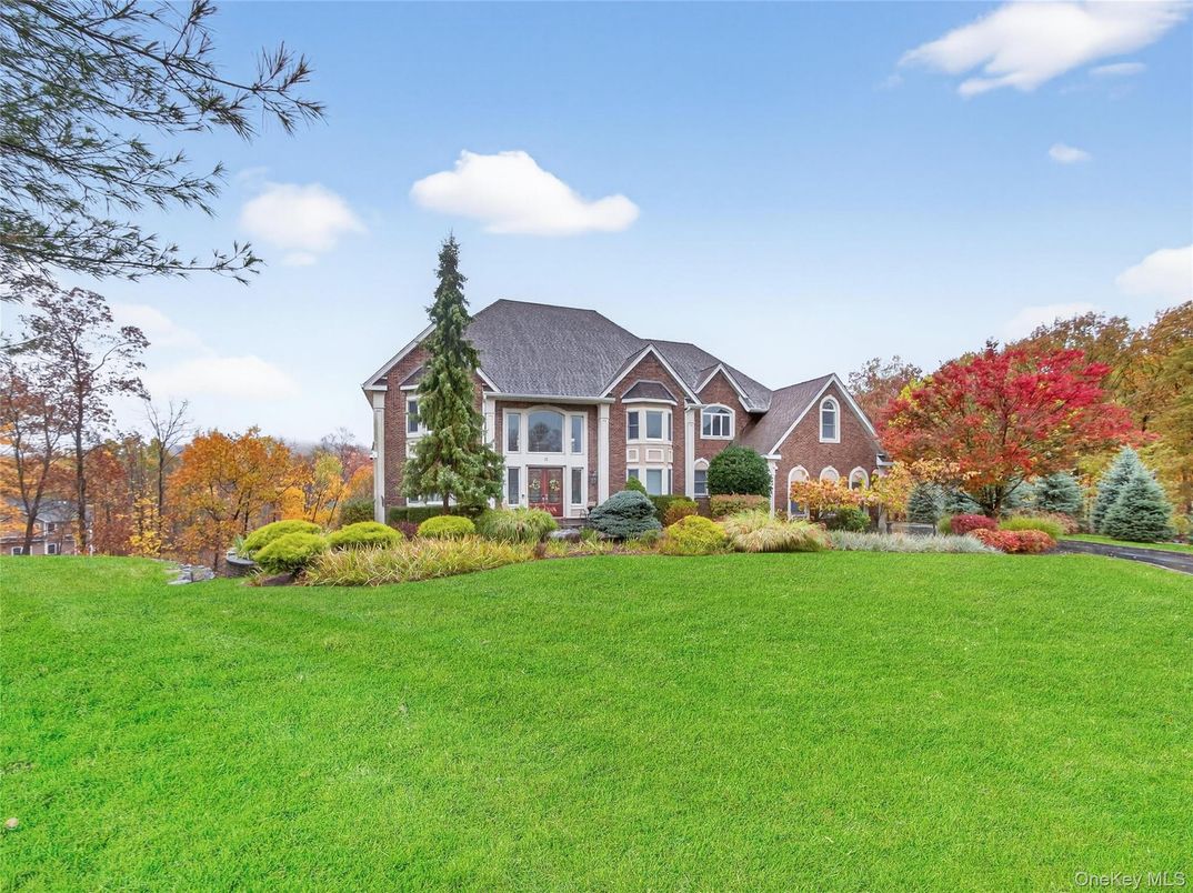 Backyard, Exterior, Facade, Brick Facade, French Provincial