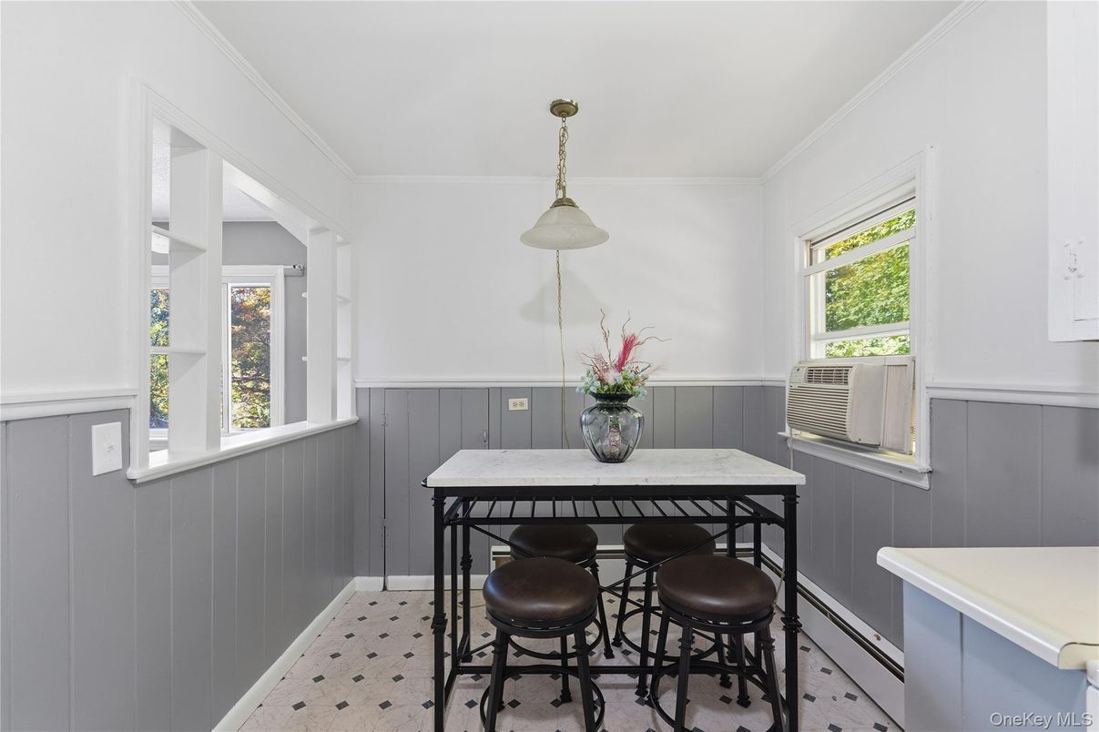 Dining room, Interior, Pendant Lights
