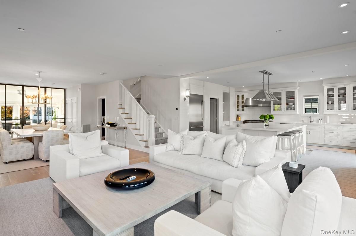 Dining room, Interior, Kitchen, Living room, Pendant Lights, Recessed Lighting, Stainless Steel Appliances, Wood Texture Flooring