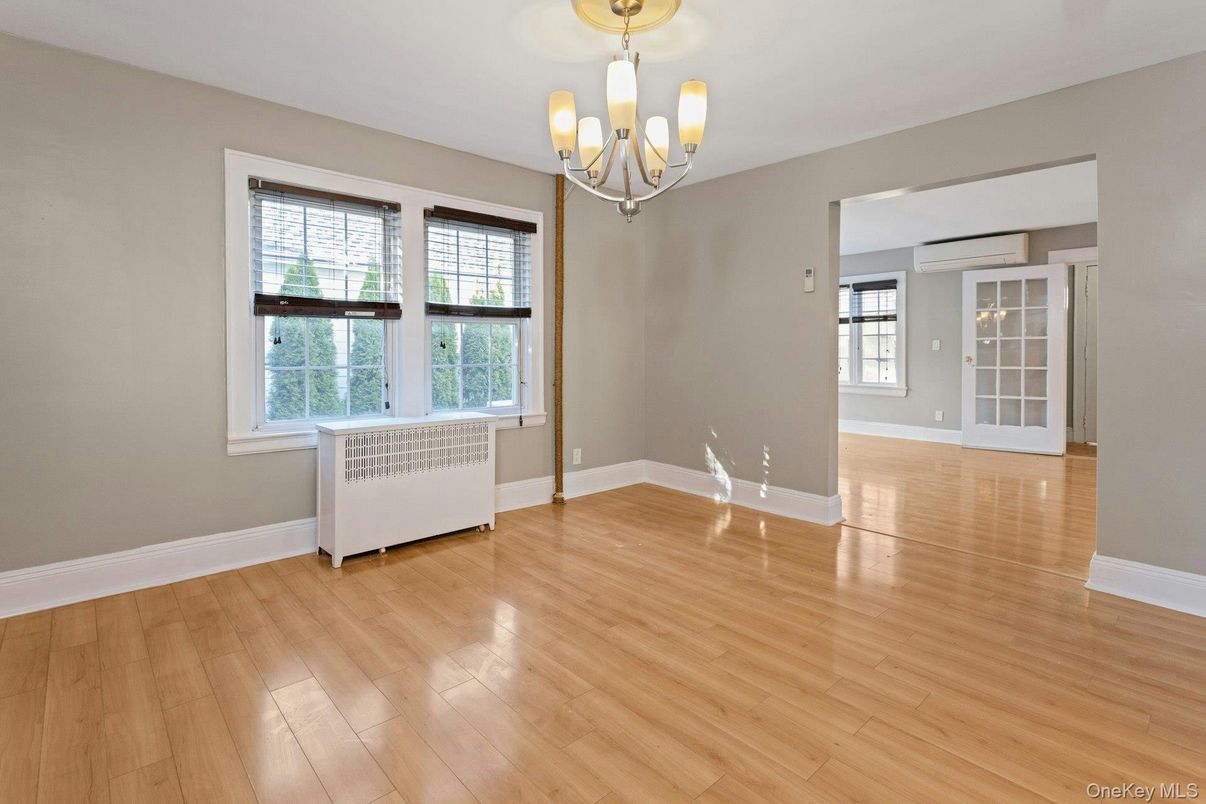 Chandelier, Empty room, Interior, Wood Texture Flooring