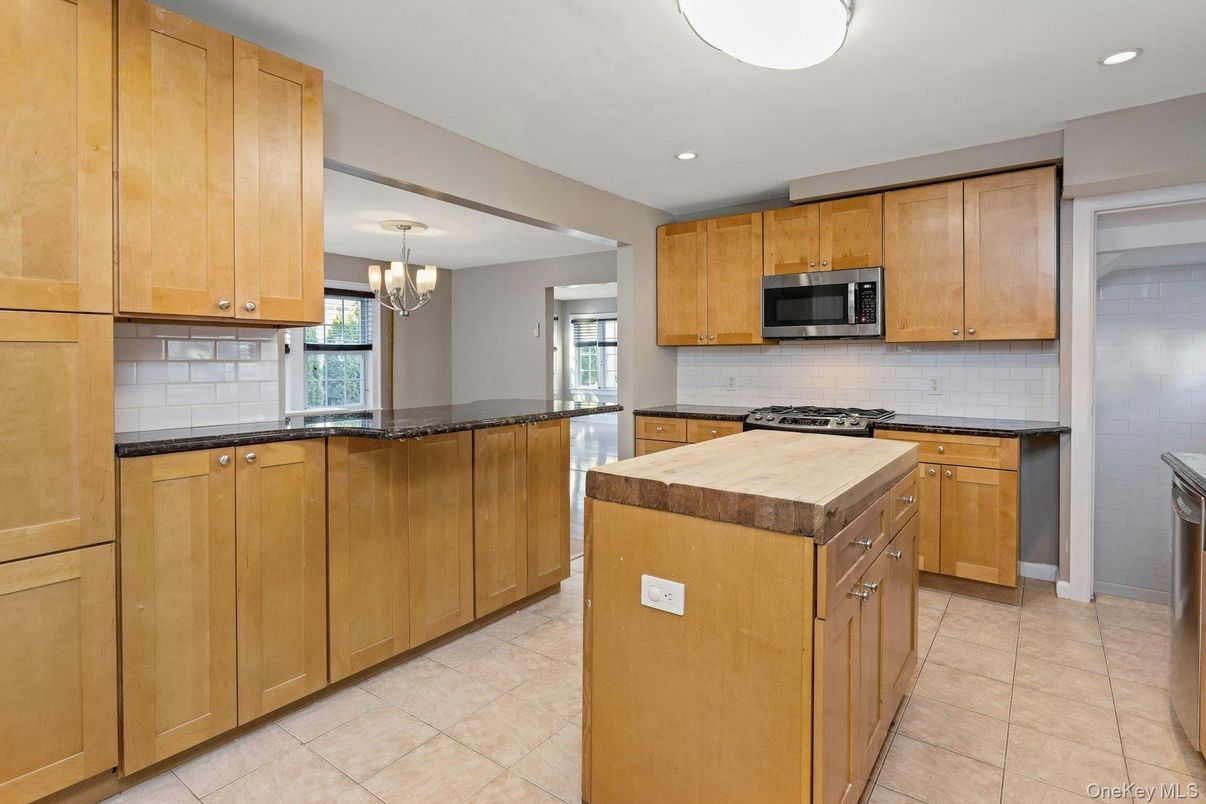 Chandelier, Interior, Kitchen, Recessed Lighting